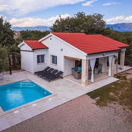 Villa Nevera Omišalj المظهر الخارجي الصورة